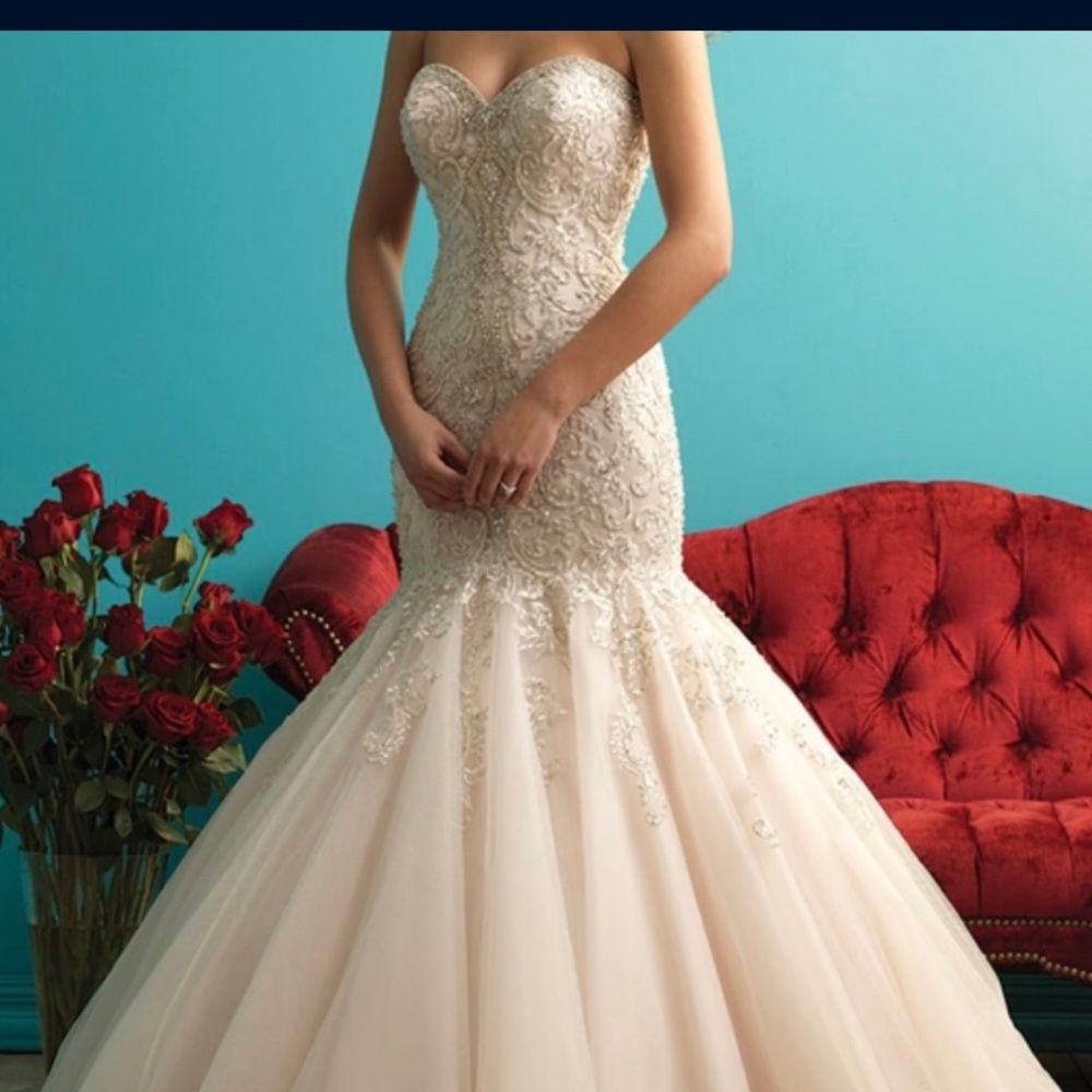Brand New Allure Wedding Dress Size 12